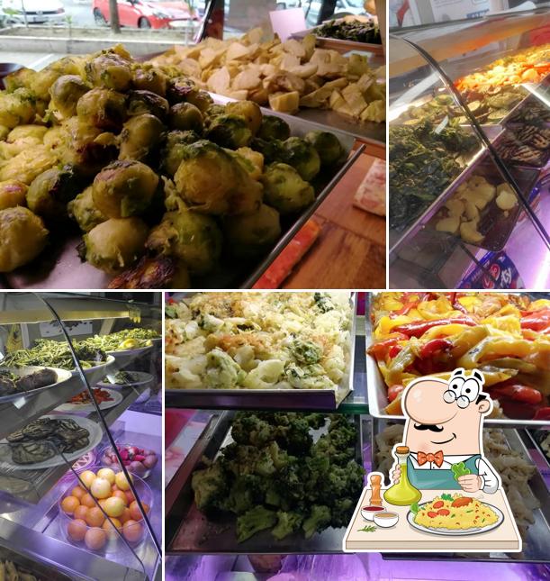 Cibo al Pizzeria e Tavola Calda M.R. Valentini