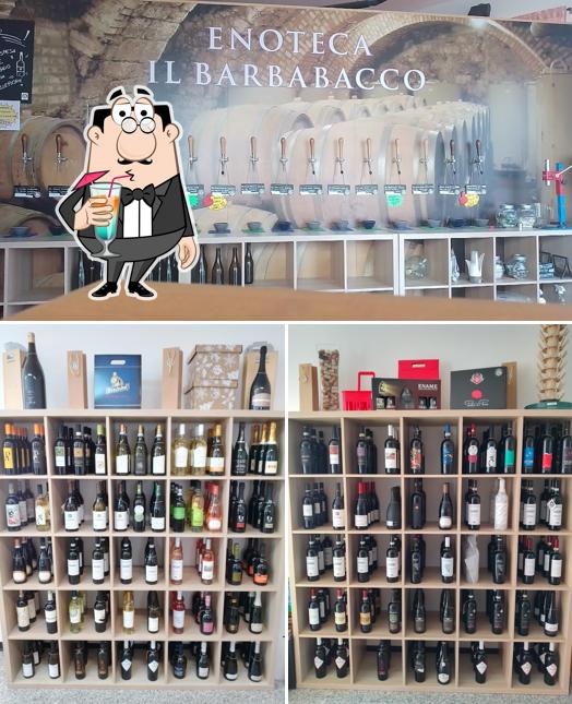 Questa è la immagine che mostra la bevanda e cibo di Enoteca il barbabacco di Spinoni Giacomo