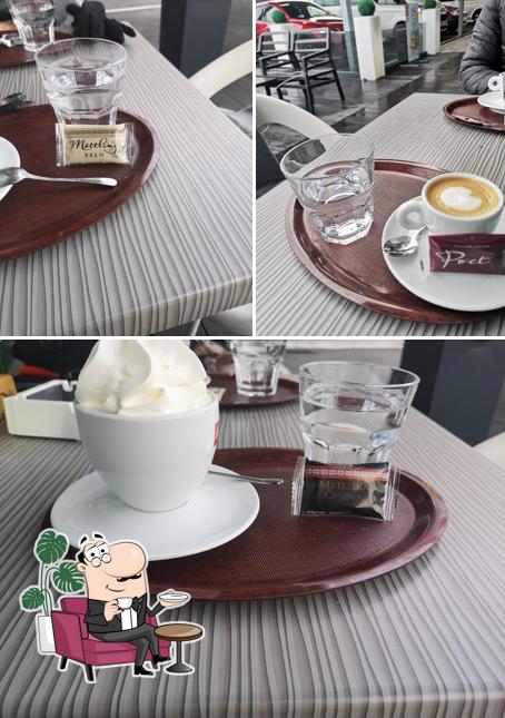 Gli interni di Life Caffe