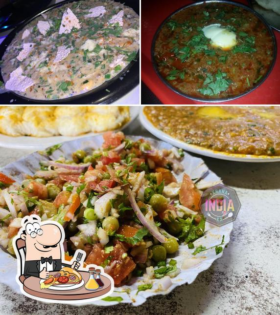 Get pizza at Patel Pav Bhaji & Dhosa Center
