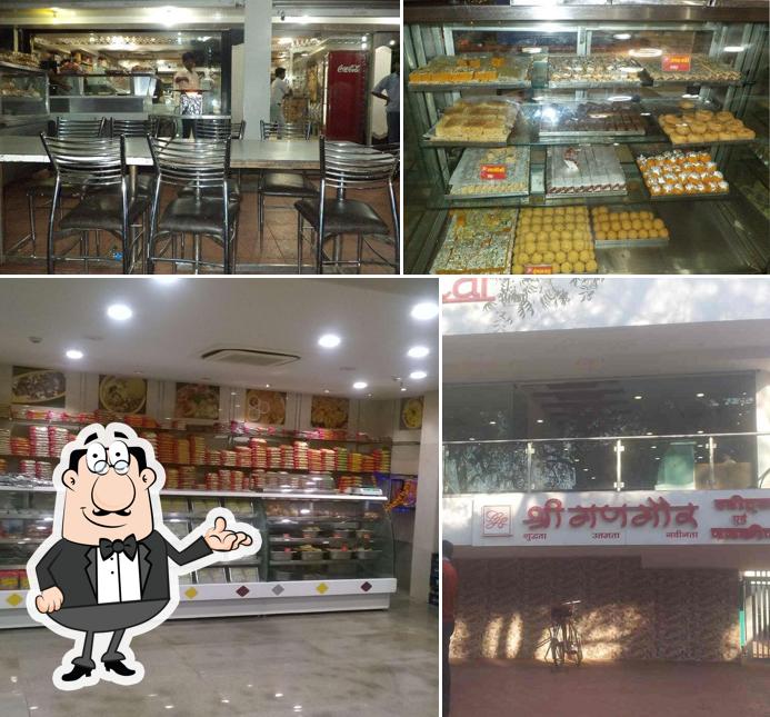 Shree Gangour Sweets