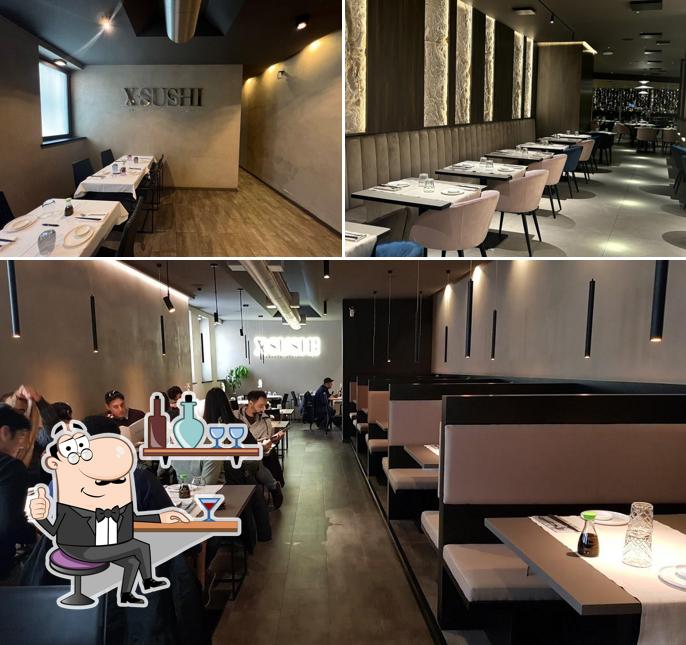 Dai un'occhiata agli interni di X Sushi