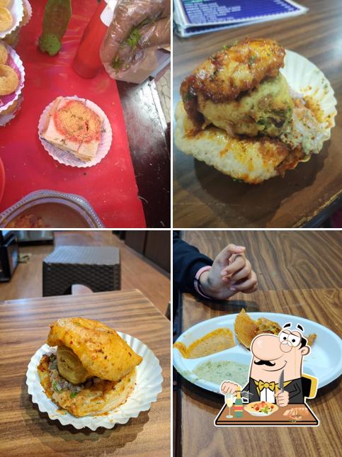 Food at Vivek Snacks Corner