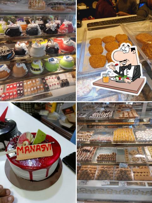 Meals at Amar Bakery