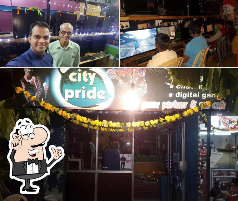 The interior of City Pride Net And Game Cafe - Best Net Cafe In SANGLI