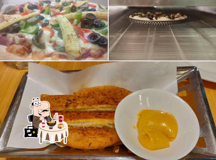Meals at Pizza Hut Ascendas Park Square Mall, Bangalore