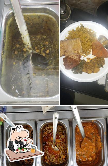 Food at Annapurna Poli Bhaji Kendra