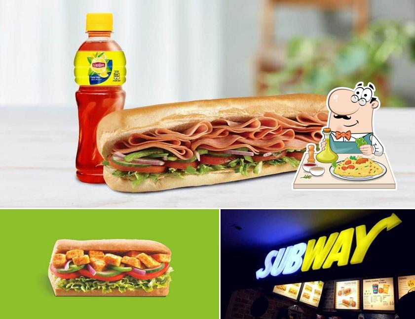 Meals at Subway Palm Beach Road Vashi