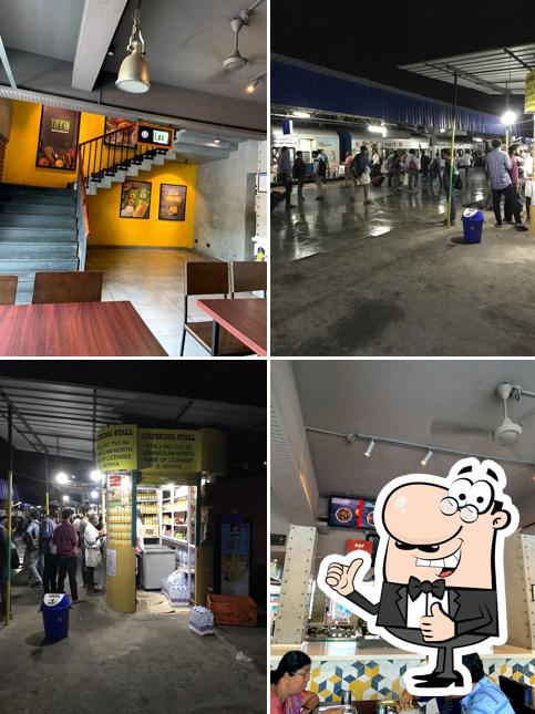 Look at this image of IRCTC Food Plaza