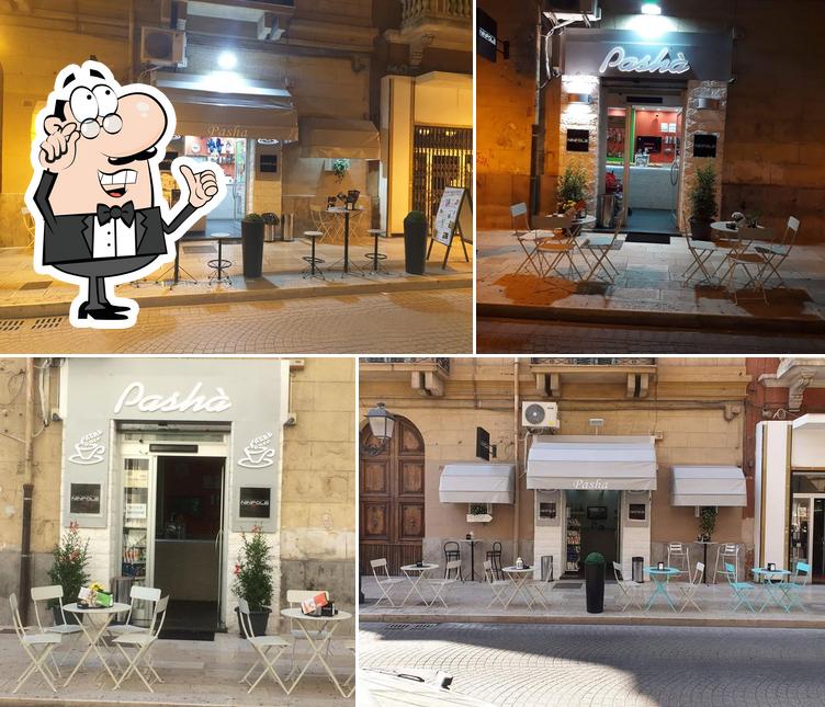 Gli interni di Pashà Bar