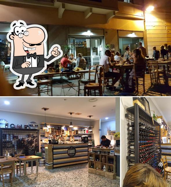 Siediti a un tavolo di Barrel Osteria nel Borgo