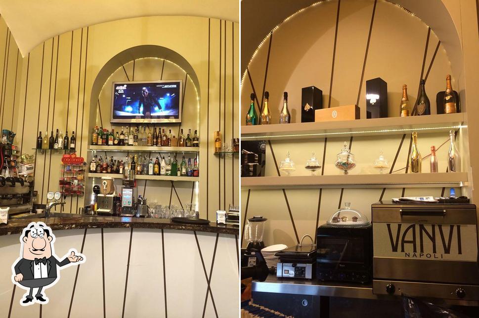 Gli interni di Vanvi Caffè