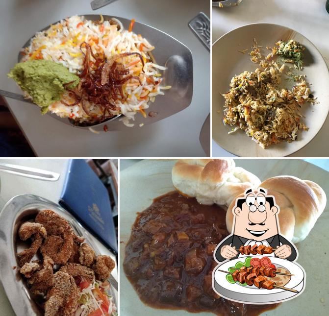 Meals at Longuinhos Bar, Restaurant & Confectioners