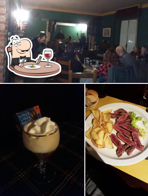 La immagine di cibo e interni da Bridge Pub & restaurant