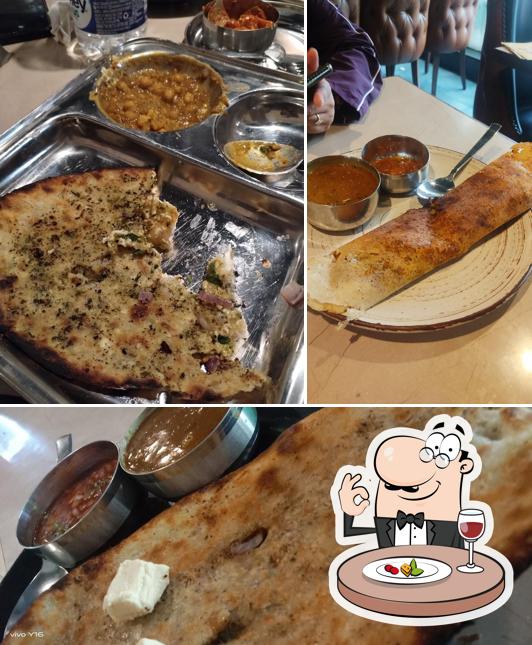 Food at Amritsar Bites