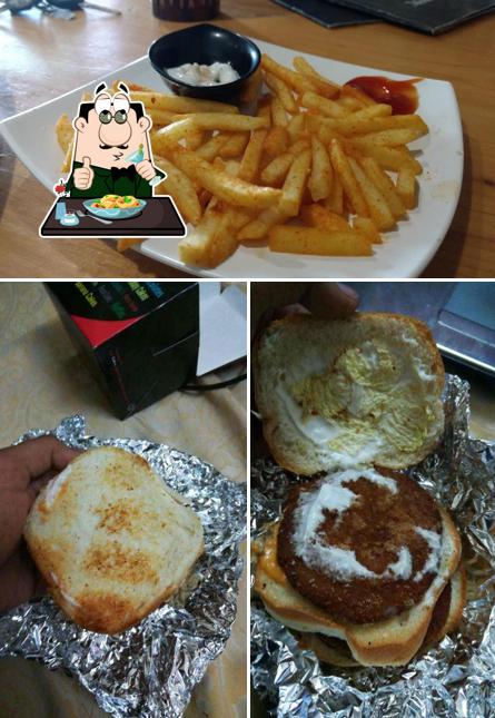 Food at Cheese N Freeze