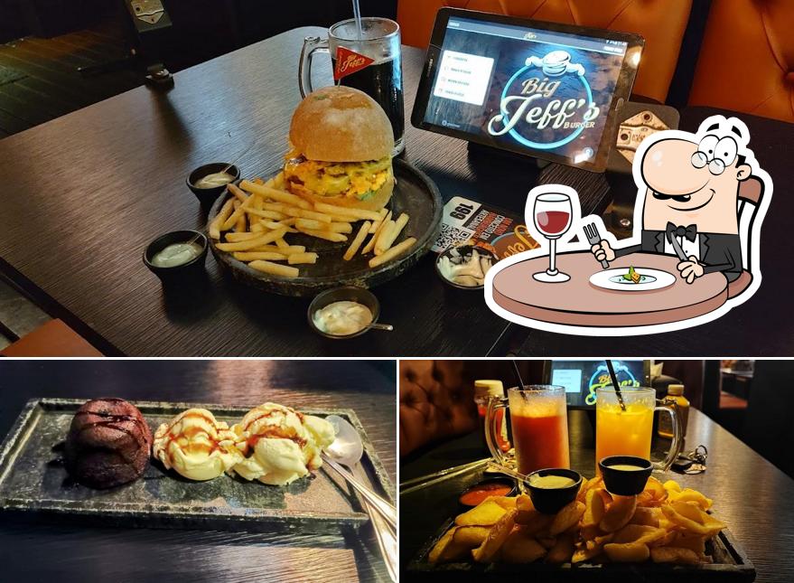 Comida em Big Jeffs Burger