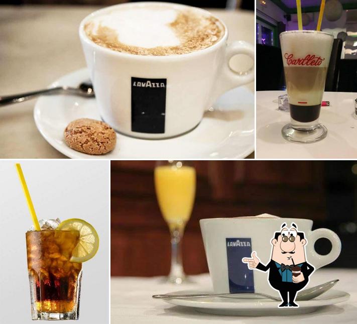 Goditi un drink a Eden Bar