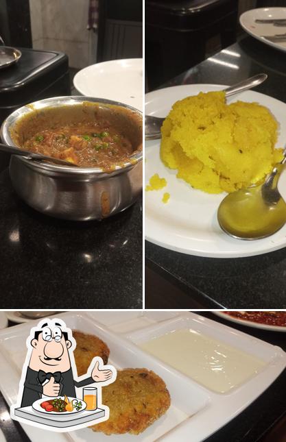Meals at My Family Restaurant