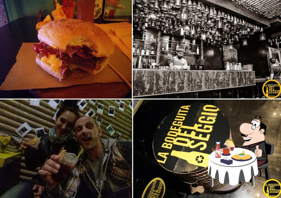 Ordina un hamburger a La Bodeguita del Seggio