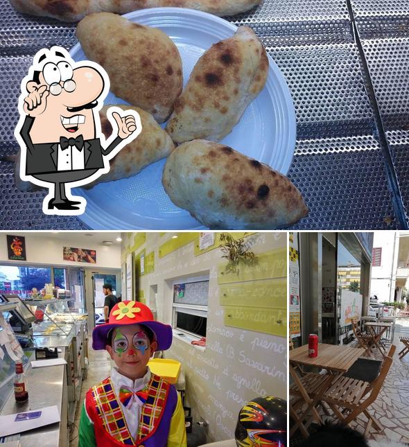 La interni e cibo del ristorante