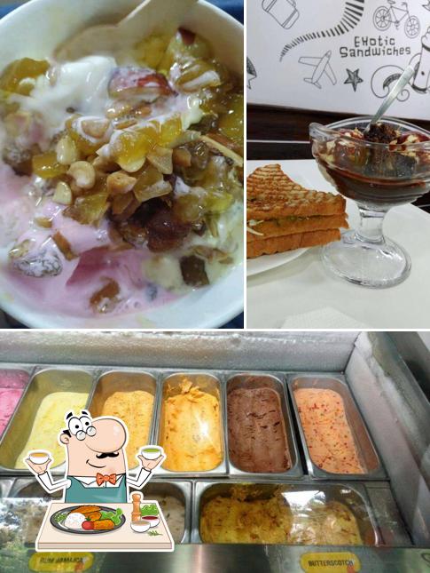 Food at Polar Bear Ice Cream Sundaes - Rajajinagara