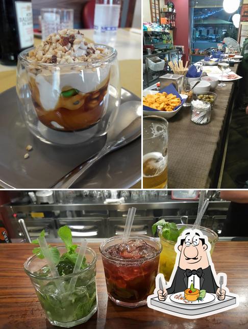 La foto di cibo e interni da Invidia Cafe di Dozio Alessandro