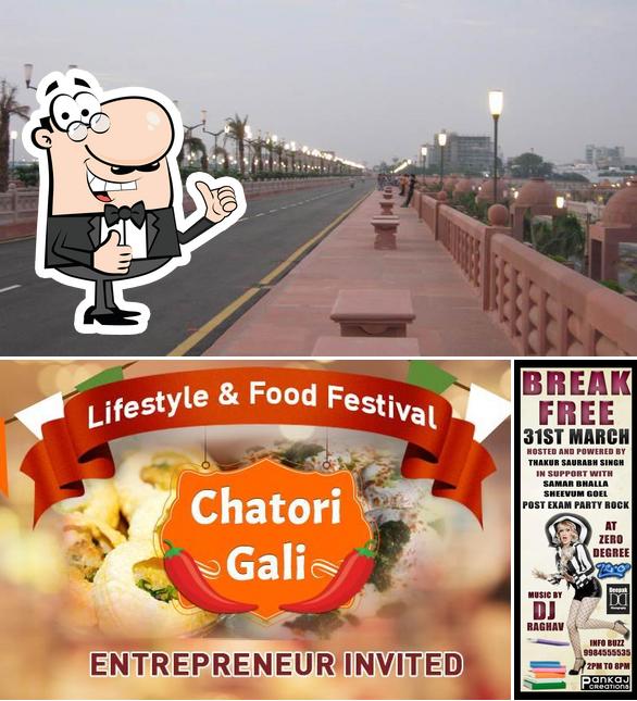 Look at this image of Chatori Gali Lucknow - The Food Street