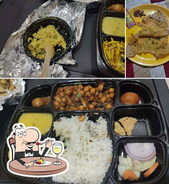 The photo of food and interior at Jamshedpur Bites