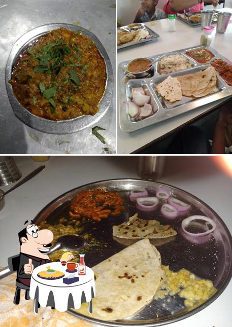 Cheese plate at Krishna KathiyaVadi Hotel