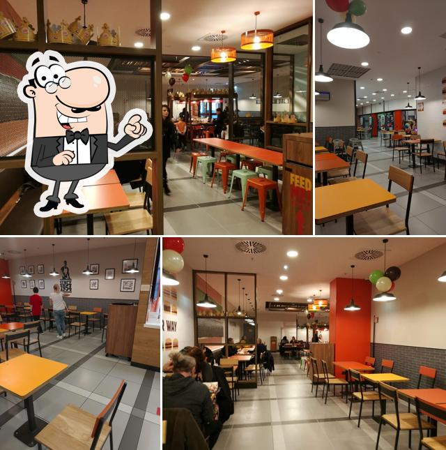 Gli interni di Burger King