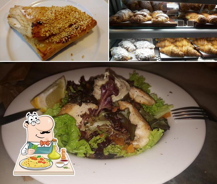 Comida em Galo Padeiro