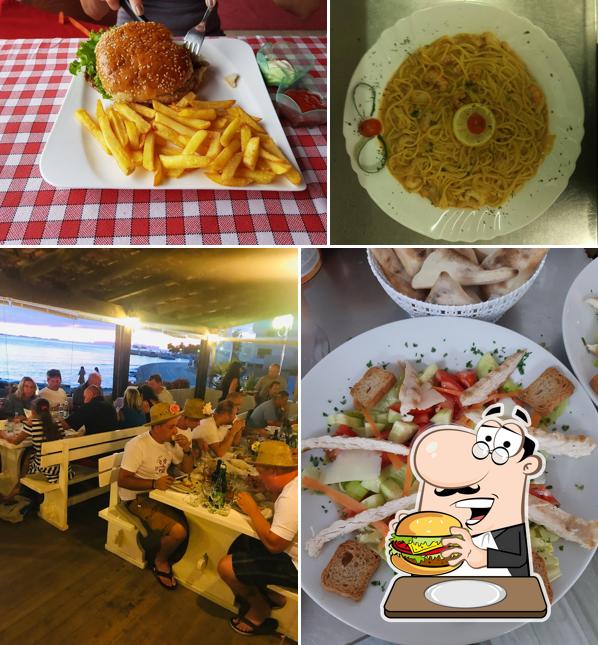 Prova un hamburger a Restaurant Sunshine