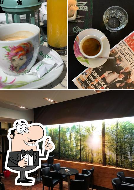 Ecco un'immagine di Foresta bar