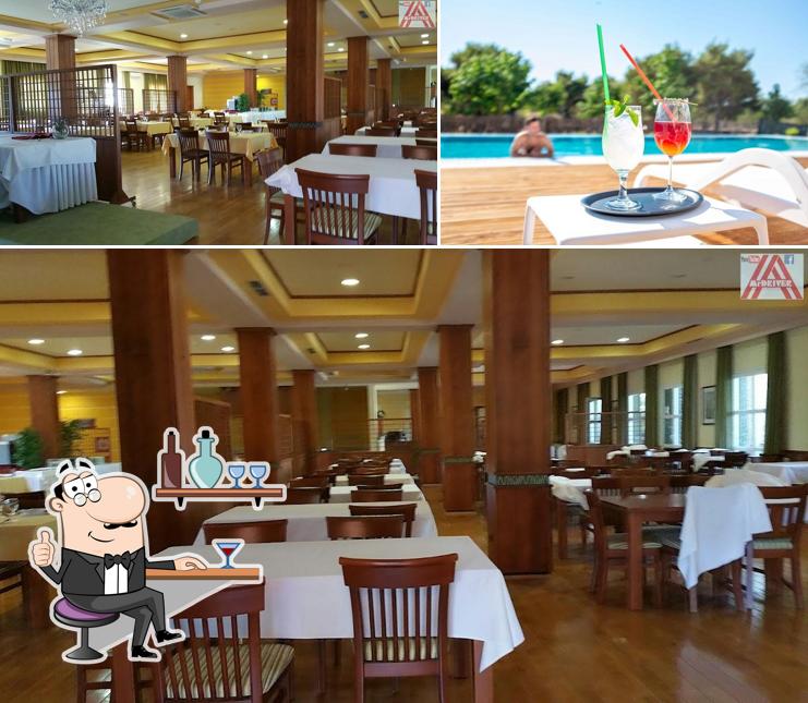 La foto della interni e alcol di Hotel Vrata Krke
