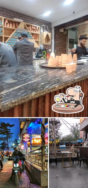 Food at Chai Sutta Bar
