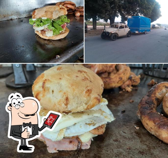 See the pic of Food Truck Lobão