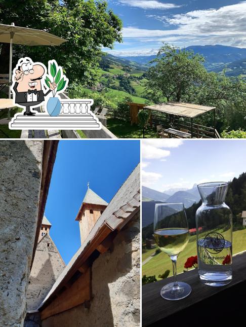 Gli esterni di Albergo Tre Chiese