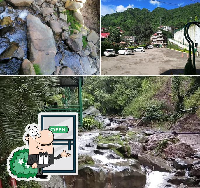 Check out how Vaango looks outside