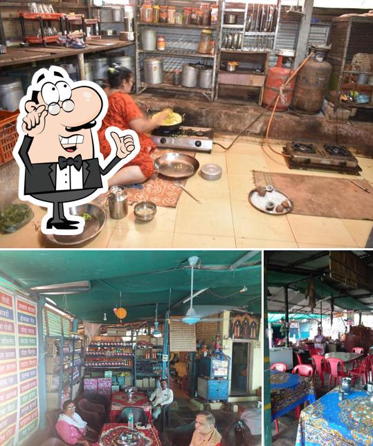 The interior of Pethe Vishranti Gruh, Parshuram,