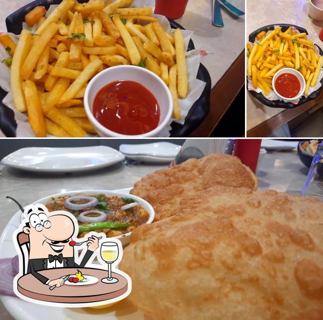 Food at Tandoor Palace Hotel & Restaurant