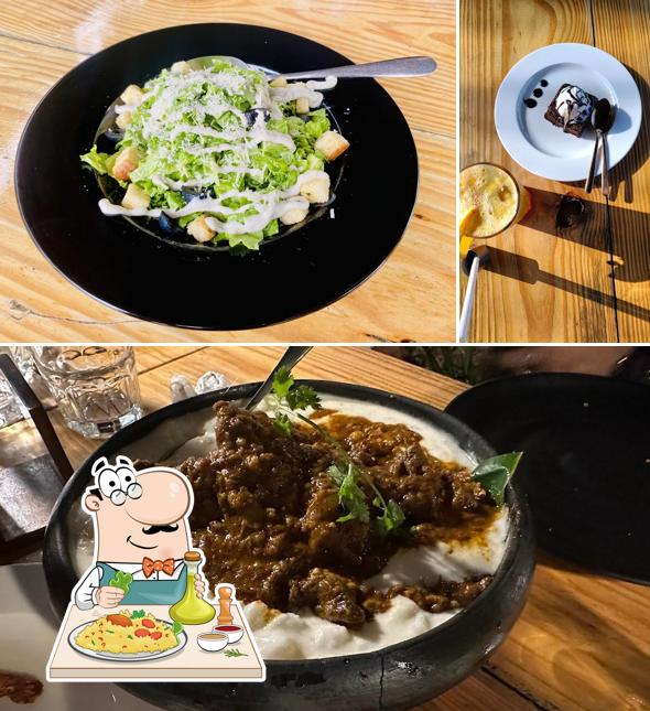 Meals at Cafe UUTOPIA