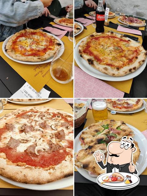 Ordina una pizza a Pizzeria Antico Forno Da Vladi
