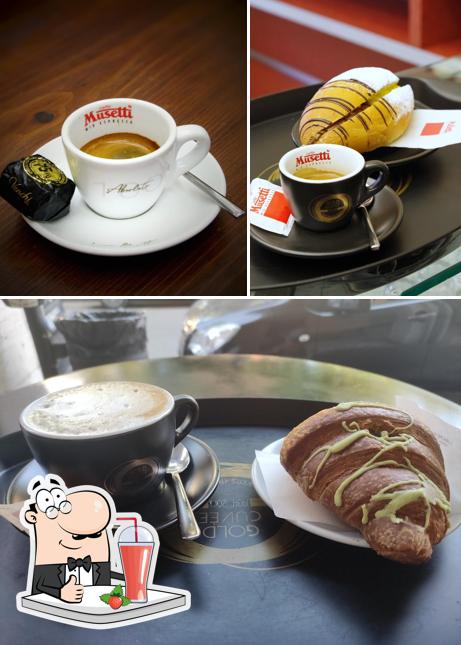Goditi qualcosa da bere a BAR CAffè