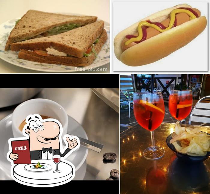 Bar Skating si caratterizza per la cibo e bevanda