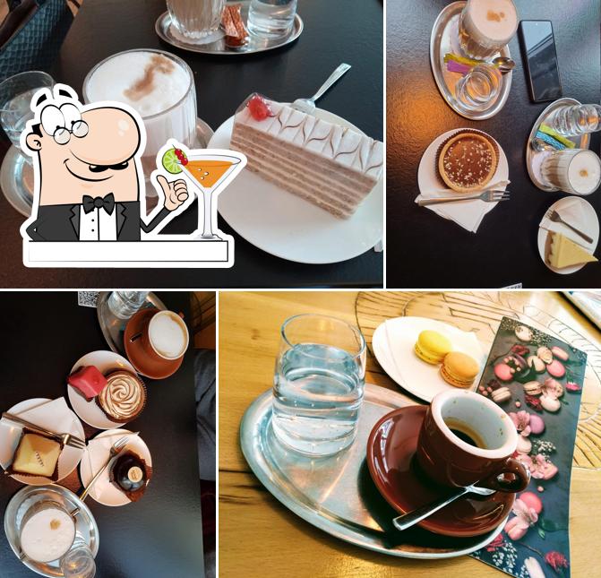 DAS KLEINE CAFÉ am Meranplatz