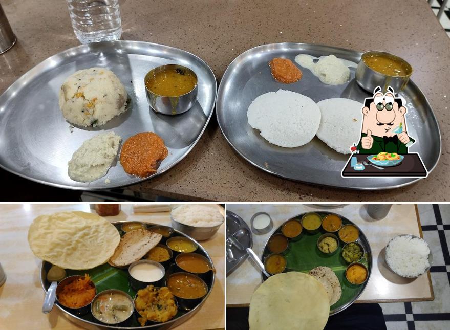 Food at Nellai annapoorna(0m sarvana bhavan)