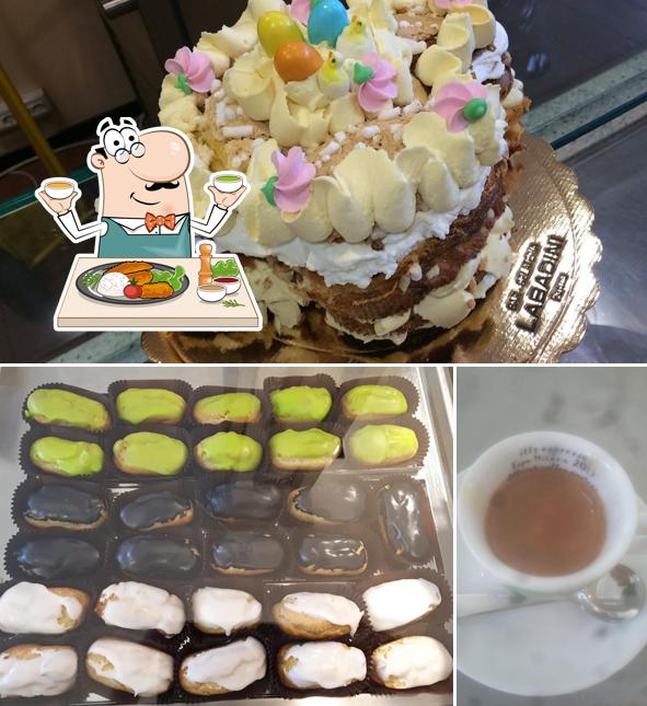 Platti al Caffetteria Gelateria Labadini