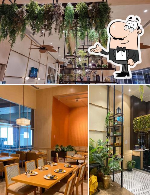 Check out how Copper Chimney, North Indian Restaurant in Malad (Infiniti Mall) looks inside