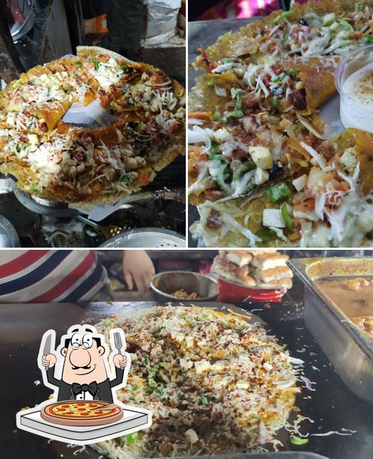 Pick pizza at Laddu Ji Tiffin Stall